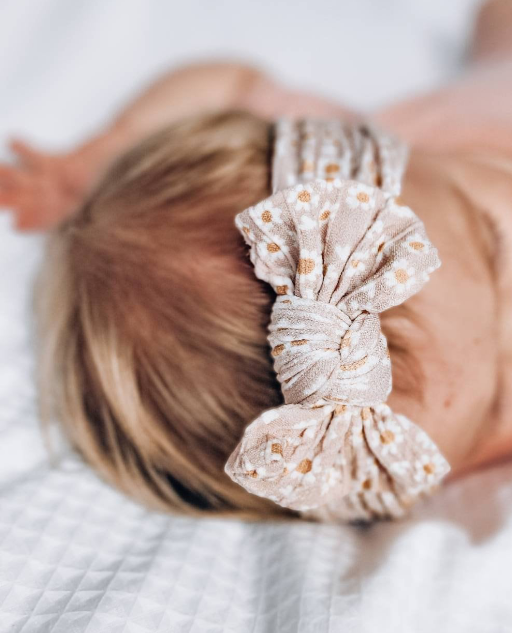 Cintillo Almendra Daisy