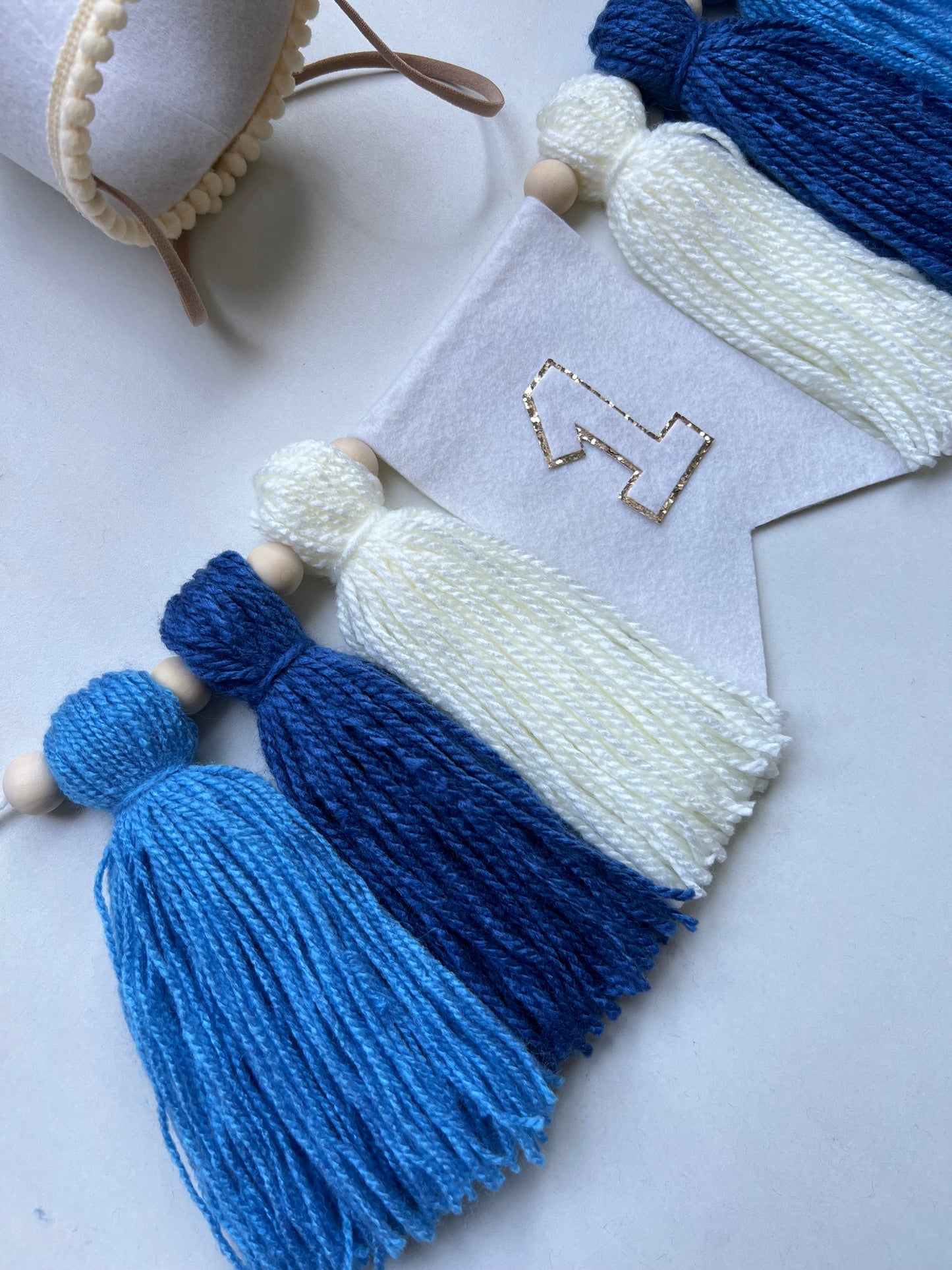 Decoración primer año bebé estilo boho minimalista, género neutro kit para silla de comer color azul de Decorarycelebrar by Sasa